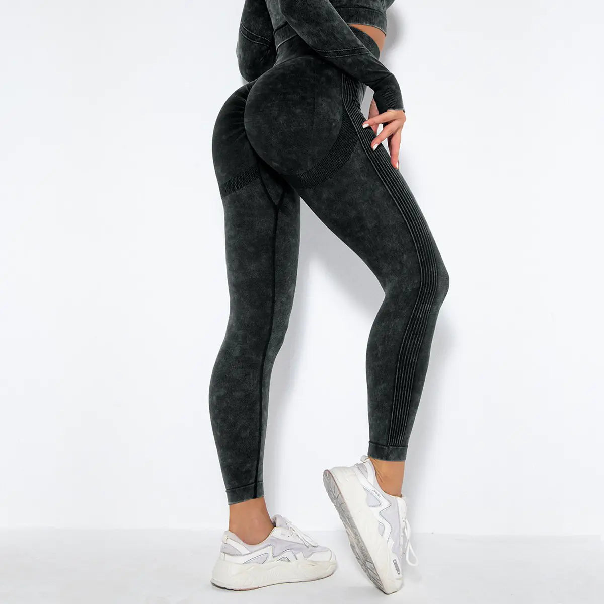 Fashion Peach Hip Wicking Yoga Pants