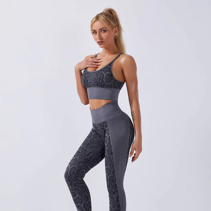 Seamless Snake Print Yoga Set for Moisture-Wicking Fitness